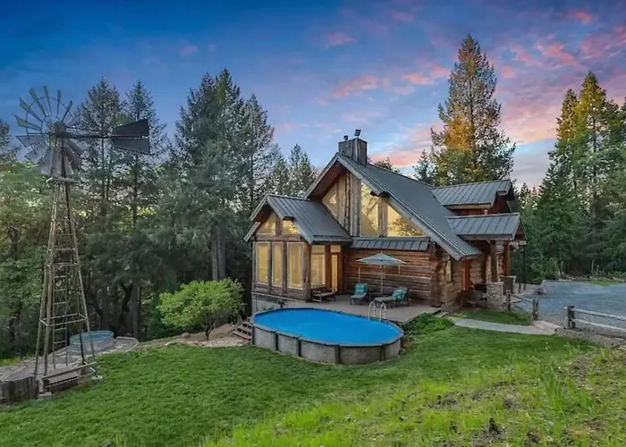 Lazy Bear Haven - Luxury Log Cabin Retreat